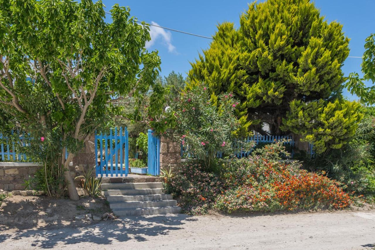 Tilemachos Rooms & Studios Adamantas  Exterior photo